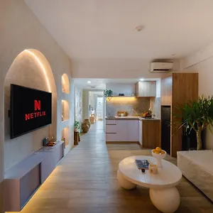 Sunset Suites, 1 Bed Apartment, Jayakarta 4*, Seminyak (Bali) Indonesia